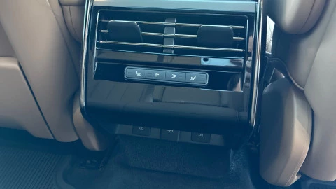 Land Rover Range Rover Sport 3.0D TD6 300PS AWD Auto MHEV SE