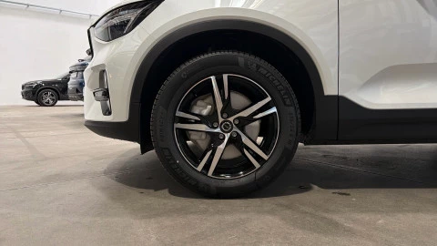 Volvo XC40 B3 G Plus Dark Auto 120 kW (163 CV)