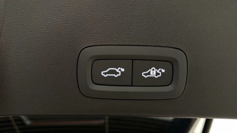 Volvo XC40 B3 G Plus Dark Auto 120 kW (163 CV)