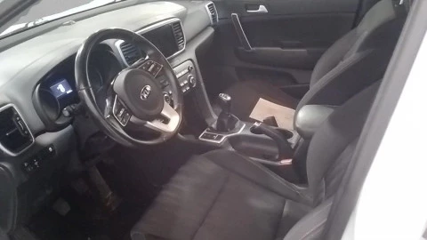 Kia Sportage 1.6 MHEV Business 100kW (136CV) 4x4