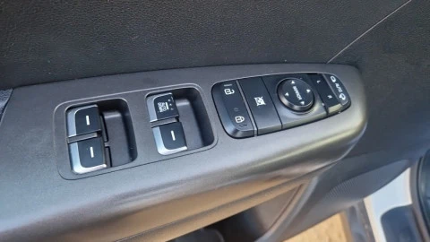 Kia Sportage 1.6 MHEV Business 100kW (136CV) 4x4