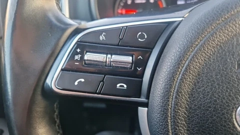 Kia Sportage 1.6 MHEV Business 100kW (136CV) 4x4