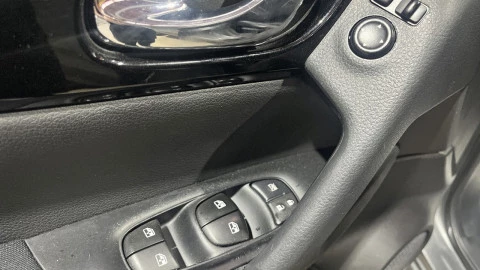 Nissan Qashqai DIG-T 103kW (140CV) mHEV 4x2 N-Connecta