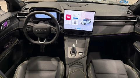 Lynk & Co 01 1.5 PHEV More 203 kW (276 CV)