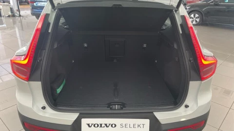 Volvo XC40 B3 G Core Auto 120 kW (163 CV)