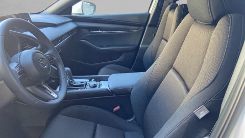 Mazda3 2.5L E-SKY G MHEV 103kW 6AT Prime-line