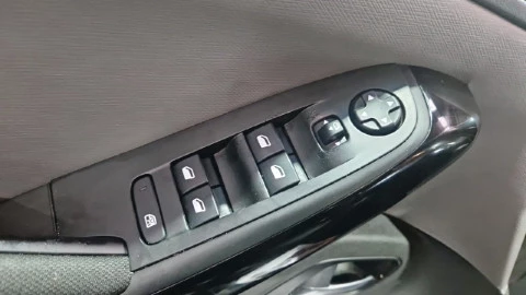 Citroën C4 Spacetourer MONOVOLUMEN COMPACTO 1.2 PURETECH 96KW S&S FEEL 130 5P