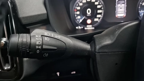 Volvo XC40 1.5 T2 Essential Auto