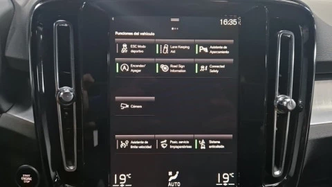 Volvo XC40 1.5 T2 Essential Auto