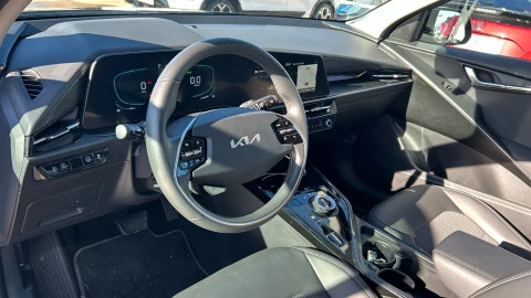 Kia Niro 1.6 GDi HEV 95kW (129CV) Drive