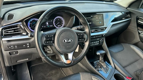 Kia Niro 1.6 GDi HEV 104kW (141CV) Drive