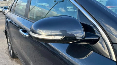 Kia Niro 1.6 GDi HEV 104kW (141CV) Drive