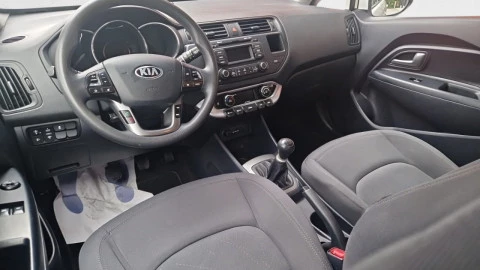 Kia Rio 1.2 CVVT 85cv Concept