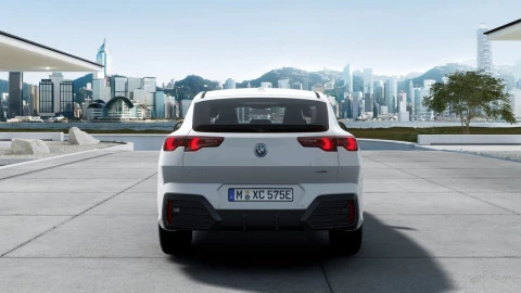 BMW iX2 eDrive20
