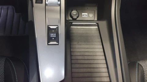 Peugeot 308 SW Allure Hybrid PHEV 180 e-EAT8