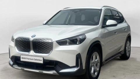 BMW Serie iX1 30 xDrive xLine