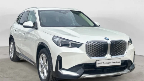 BMW Serie iX1 30 xDrive xLine
