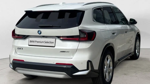 BMW Serie iX1 30 xDrive xLine