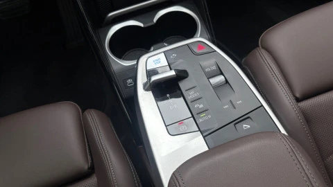 BMW Serie iX1 30 xDrive xLine