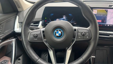 BMW Serie iX1 30 xDrive xLine