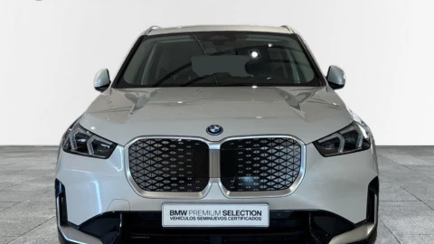 BMW Serie iX1 30 xDrive xLine