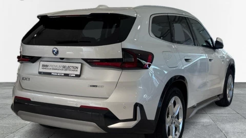 BMW Serie iX1 30 xDrive xLine