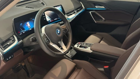 BMW Serie iX1 30 xDrive xLine