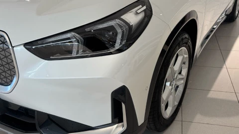 BMW Serie iX1 30 xDrive xLine