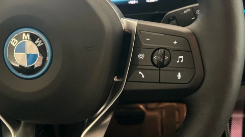 BMW Serie iX1 30 xDrive xLine