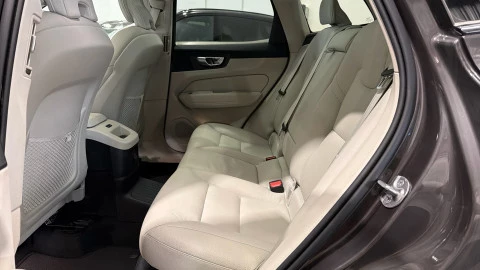 Volvo XC60 T6 Recharge Plus Dark AWD Auto 257 kW (350 CV)