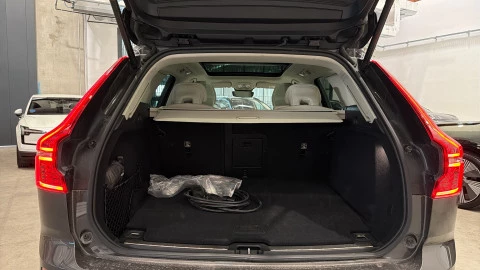 Volvo XC60 T6 Recharge Plus Dark AWD Auto 257 kW (350 CV)