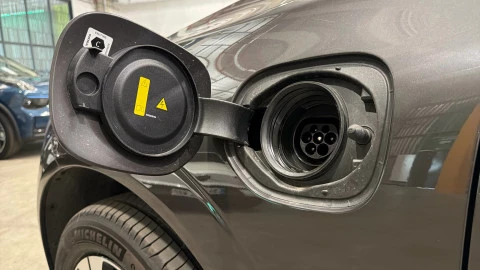 Volvo XC60 T6 Recharge Plus Dark AWD Auto 257 kW (350 CV)