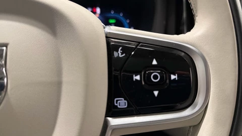 Volvo XC60 T6 Recharge Plus Dark AWD Auto 257 kW (350 CV)