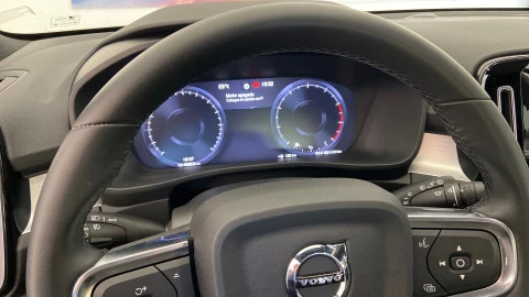 Volvo XC40 2.0 B3 G Core Auto