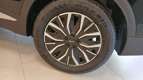 EBRO S700 1.5 TGDI PHEV Luxury E-CVT