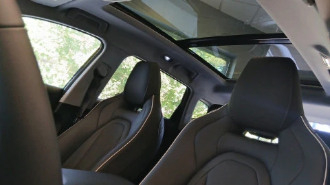 EBRO S700 1.5 TGDI PHEV Luxury E-CVT