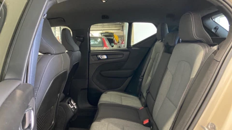 Volvo XC40 2.0 B3 G Core Auto
