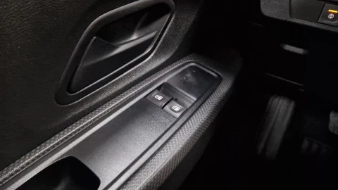 Dacia Sandero Stepway Essential TCe 67kW (90V)