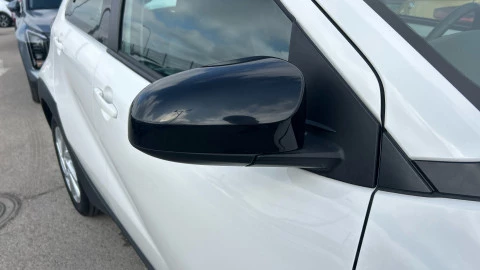 Toyota Aygo X Cross 1.0 VVT-I 72CV Play