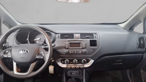 Kia Rio 1.2 CVVT 85cv Concept
