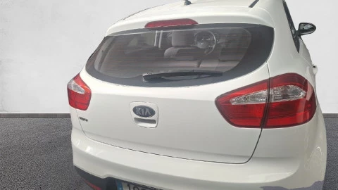 Kia Rio 1.2 CVVT 85cv Concept
