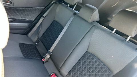 Toyota C-HR 2.0 180H Advance