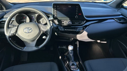 Toyota C-HR 2.0 180H Advance