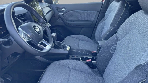 Renault Captur techno Eco-G 100cv (74 kW)