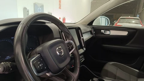 Volvo XC40 2.0 D3 Business Plus Auto