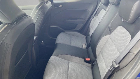 Renault Clio Techno TCe 90 (67kw)