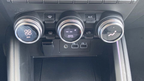 Renault Clio Techno TCe 90 (67kw)