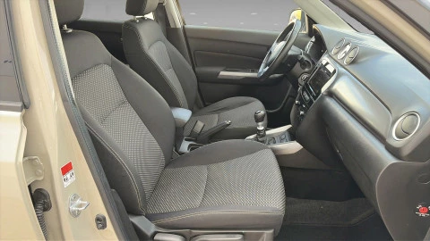 Suzuki Vitara  1.4T GLE 2WD