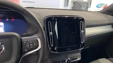 Volvo XC40 2.0 B3 G Core Auto