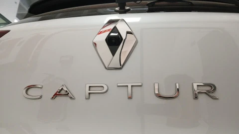 Renault Captur techno Fast Track E-Tech híbrido 105 kW